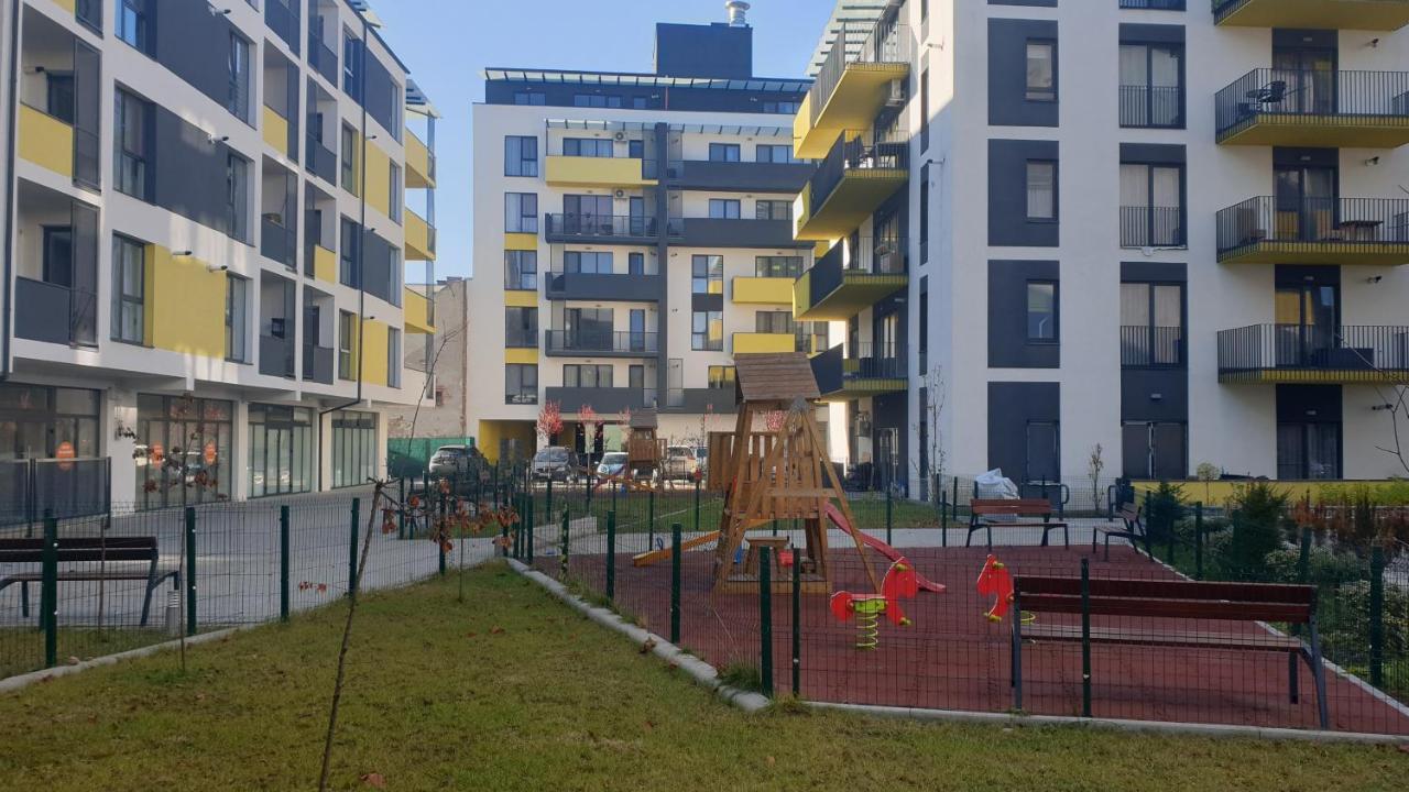 Ultracentral 5* Boutique Hotel Style Apartment. Brand New. 2 Rooms. Spacious. Free Parking Cluj-Napoca Esterno foto