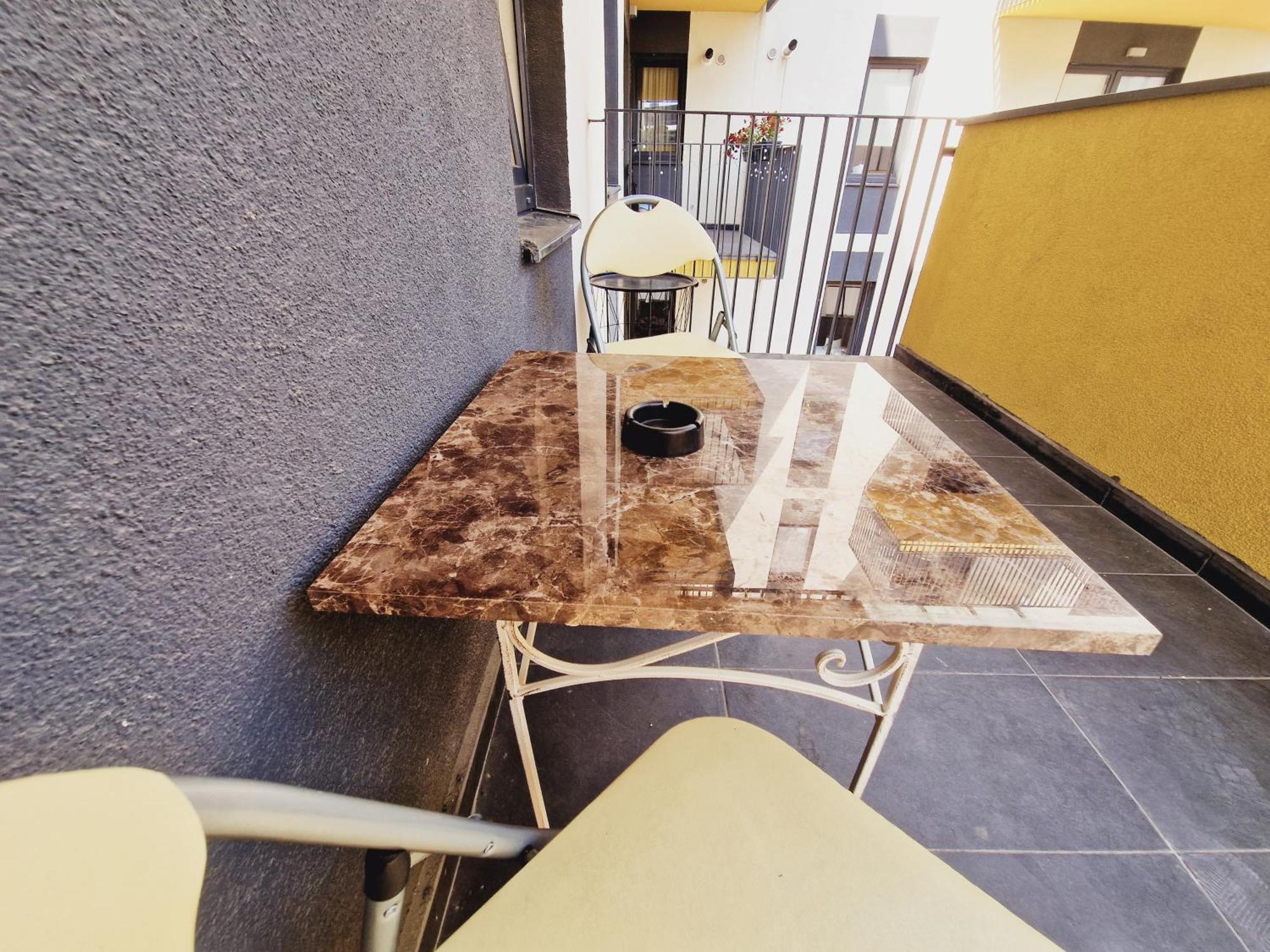 Ultracentral 5* Boutique Hotel Style Apartment. Brand New. 2 Rooms. Spacious. Free Parking Cluj-Napoca Esterno foto